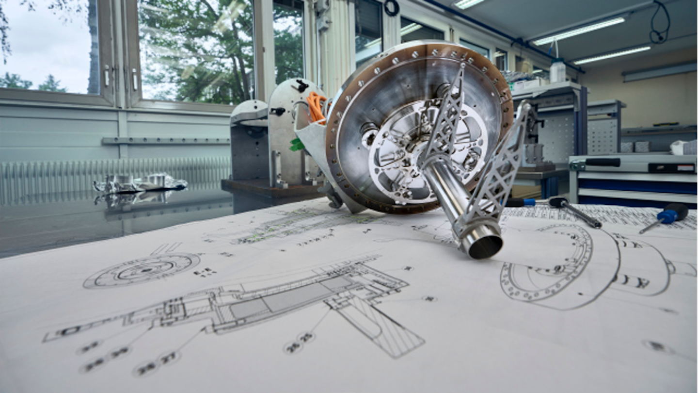 Accelerator Report: The accelerator complex, between precision repairs and future-facing studies